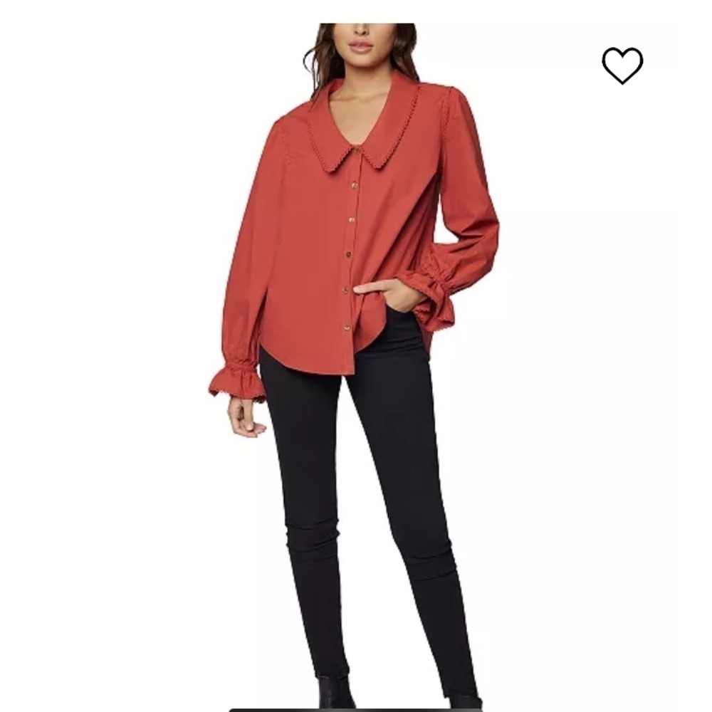Lost + Wander canyon clay top in terra cotta. Relaxed fit, low cut collar medium